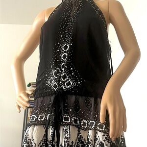 Sequined Top and skirt sold as a set - size medium - gorgeous and comfy fit